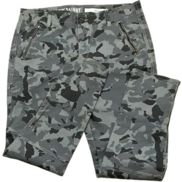 DKNY Ludlow Skinny Jean Women 10 Mid Rise Utility Stretch Cargo Camouflage Pants - Picture 3 of 11